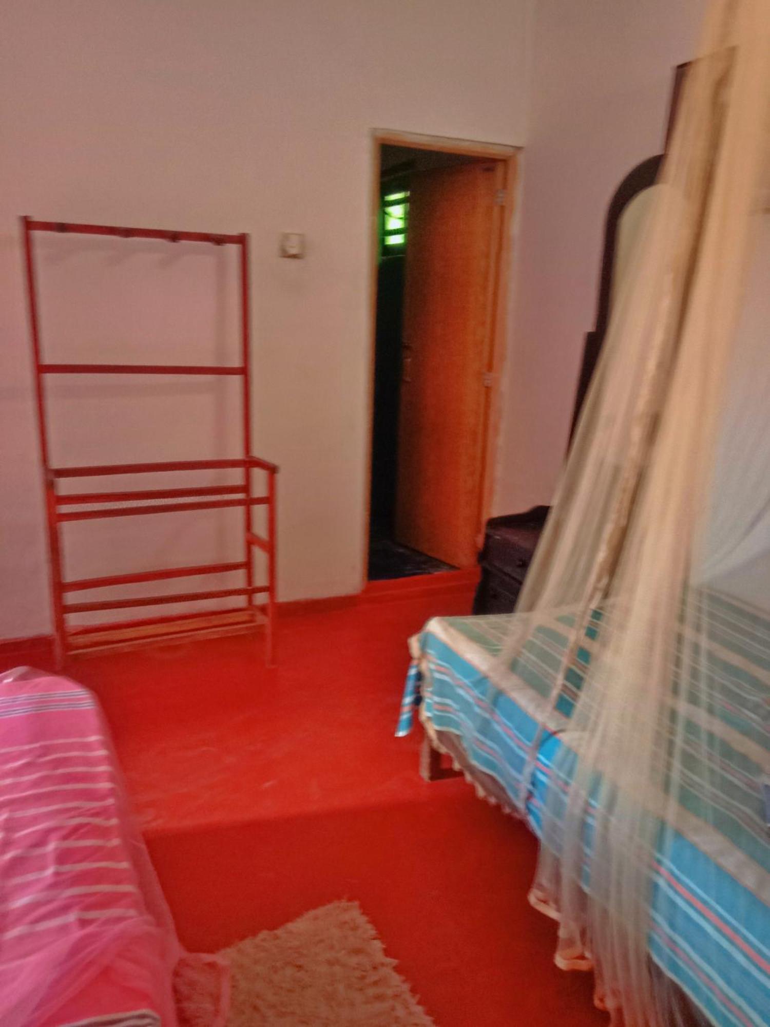 Sandaru Surffing Inn Weligama Pokoj fotografie
