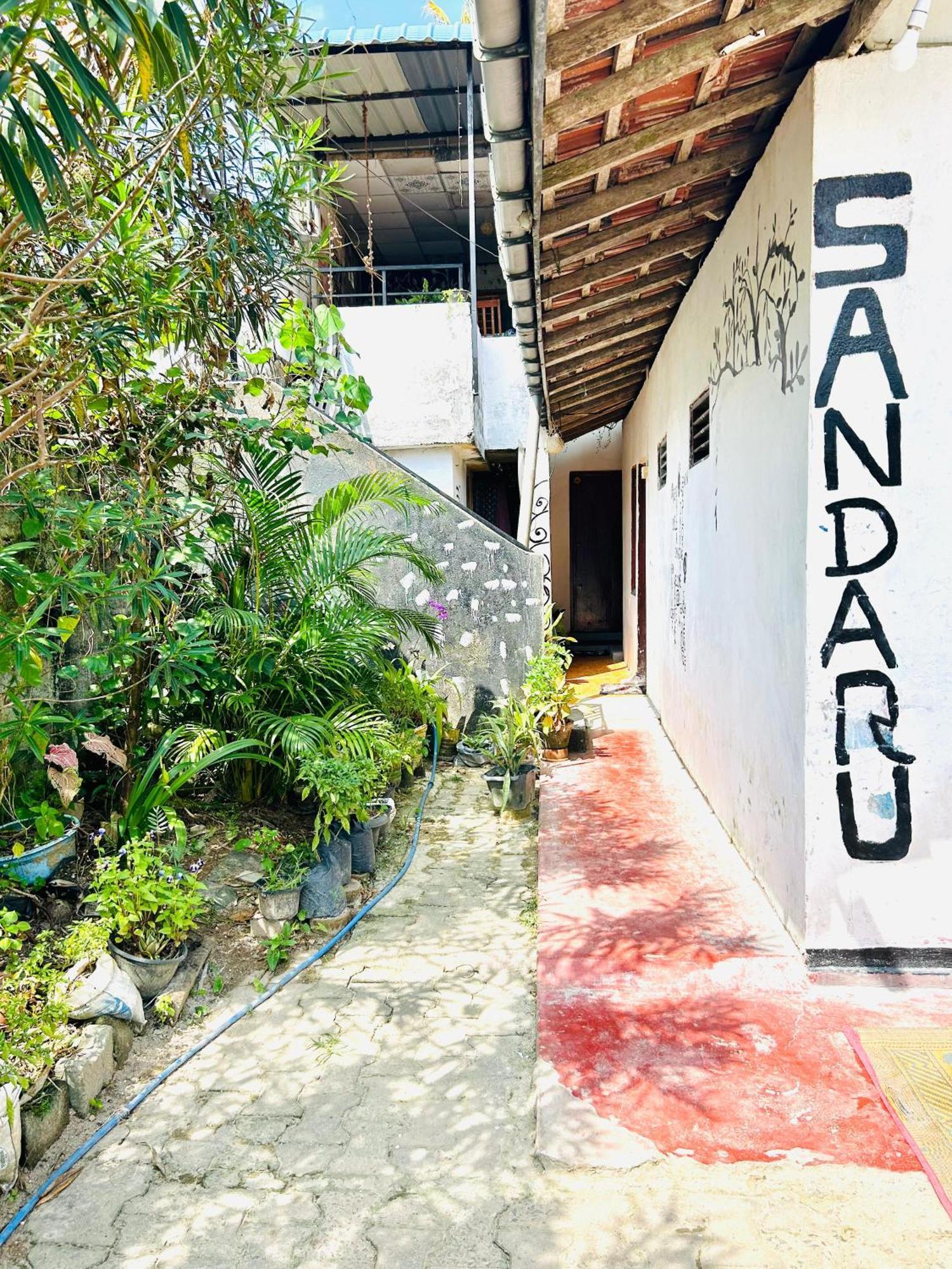 Sandaru Surffing Inn Weligama Exteriér fotografie